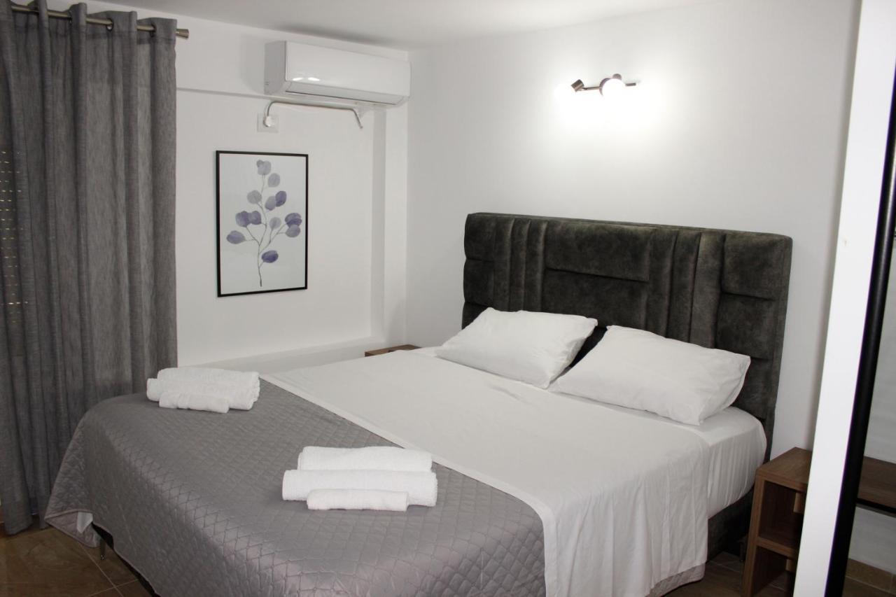 Elite Hotel Sarandë Exterior foto